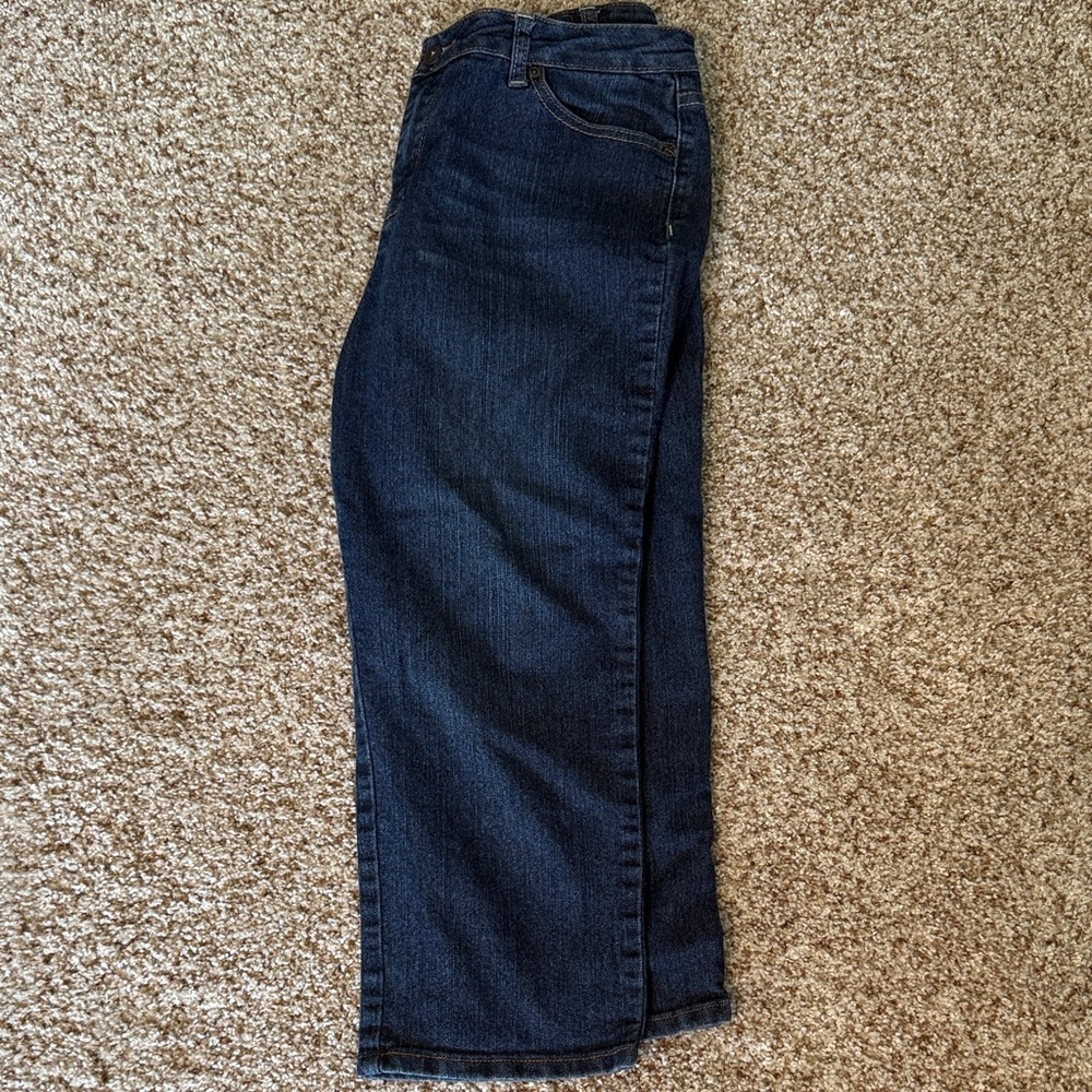 Women's Dark Blue Capris